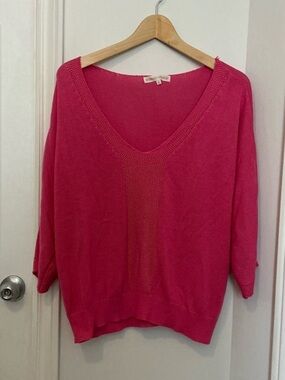 🎉 3 for $15🎉 Bright Pink V-Neck Batwing Cropped Sweater